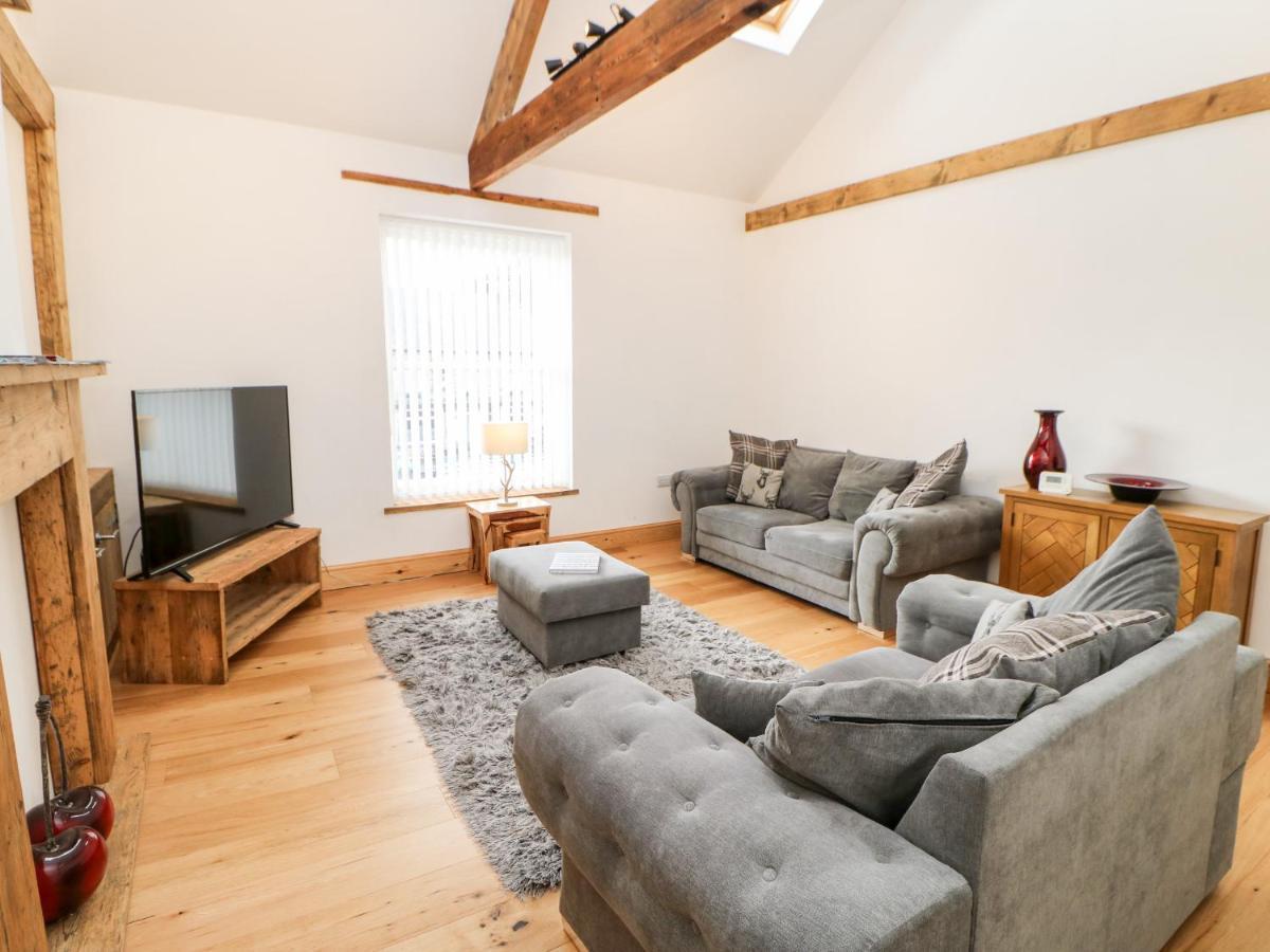 Flat Above 27 Villa Bishop Auckland Bagian luar foto