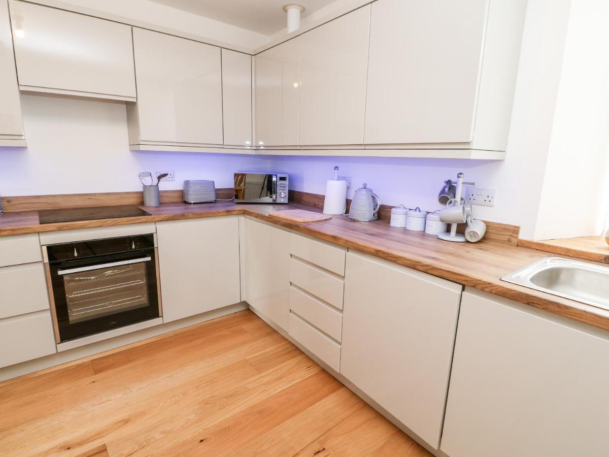 Flat Above 27 Villa Bishop Auckland Bagian luar foto