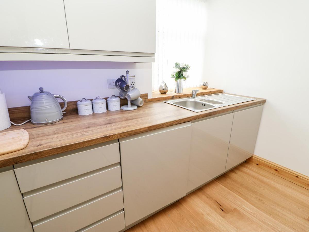 Flat Above 27 Villa Bishop Auckland Bagian luar foto