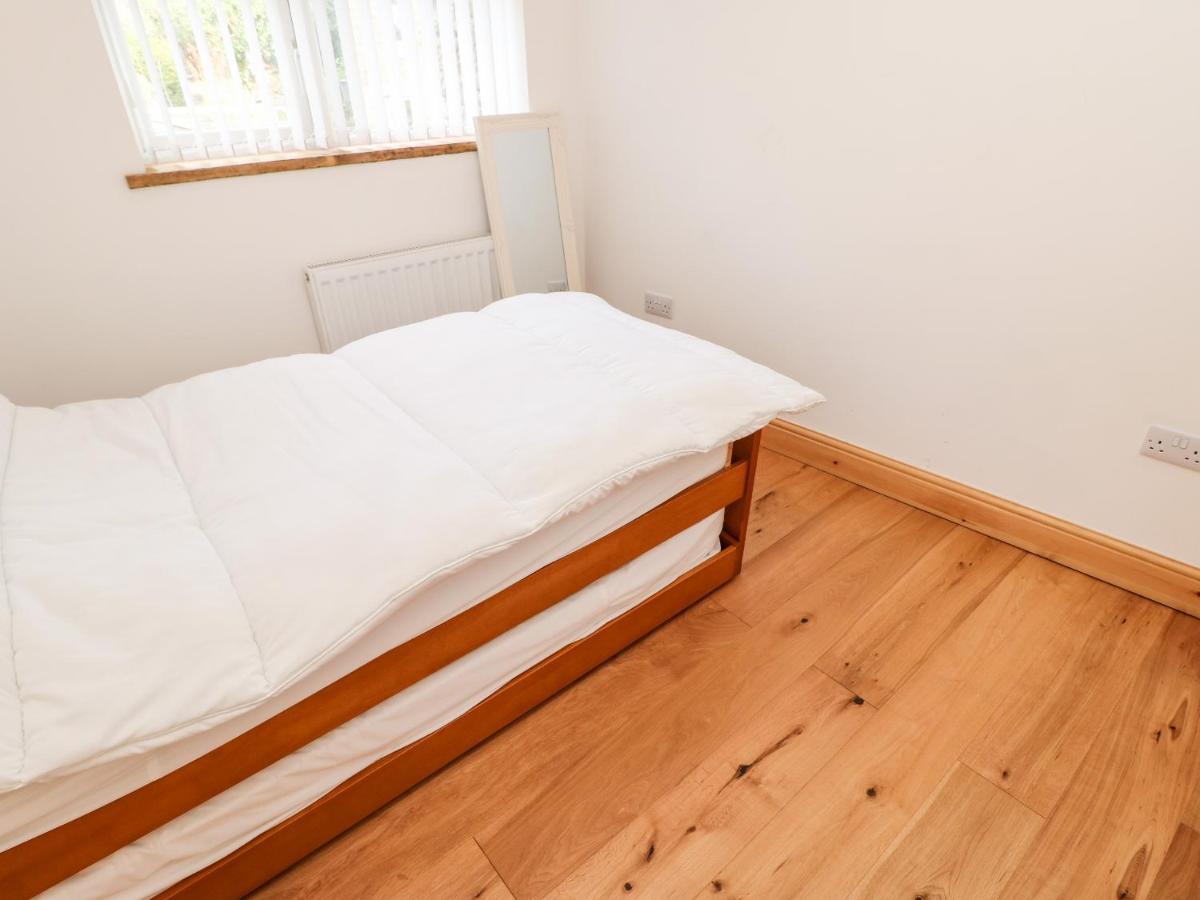 Flat Above 27 Villa Bishop Auckland Bagian luar foto