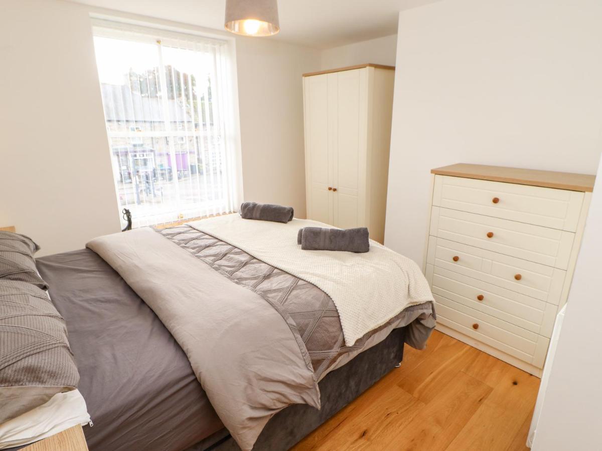 Flat Above 27 Villa Bishop Auckland Bagian luar foto