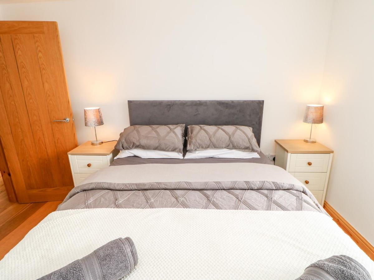 Flat Above 27 Villa Bishop Auckland Bagian luar foto